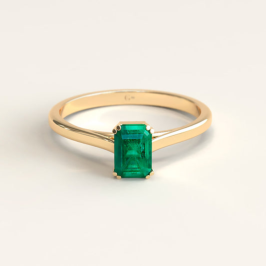 18k Gold Emerald Cut Colombian Emerald Ring